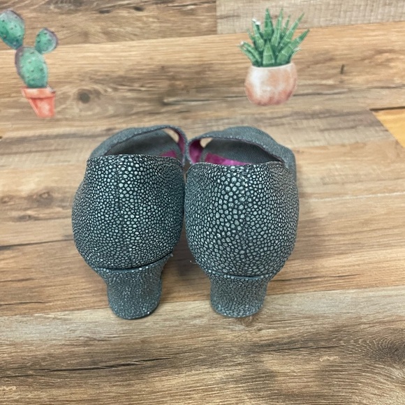 FarylRobin peep toe wedge sandal heels women’s size 7 dragon scale - Picture 2 of 7